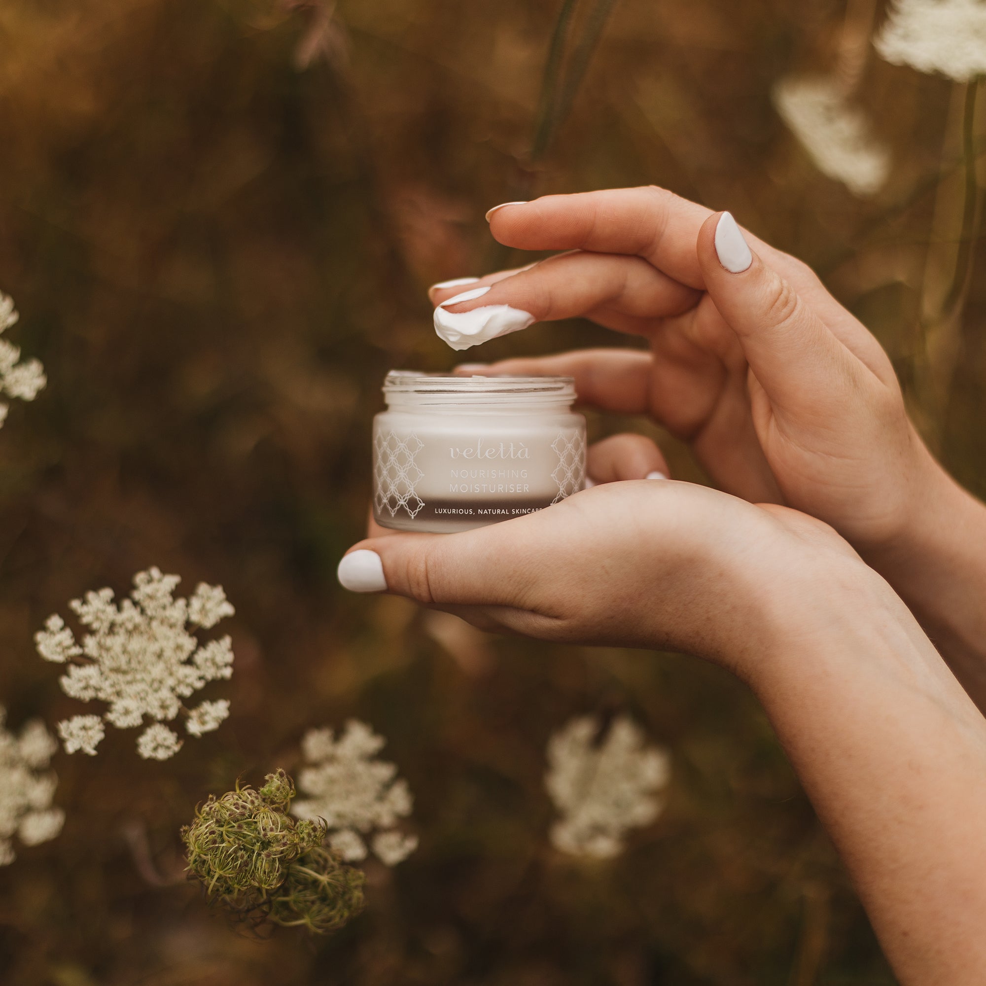 The Best Skincare Tips for Being in Humid Weather | Velettà skincare