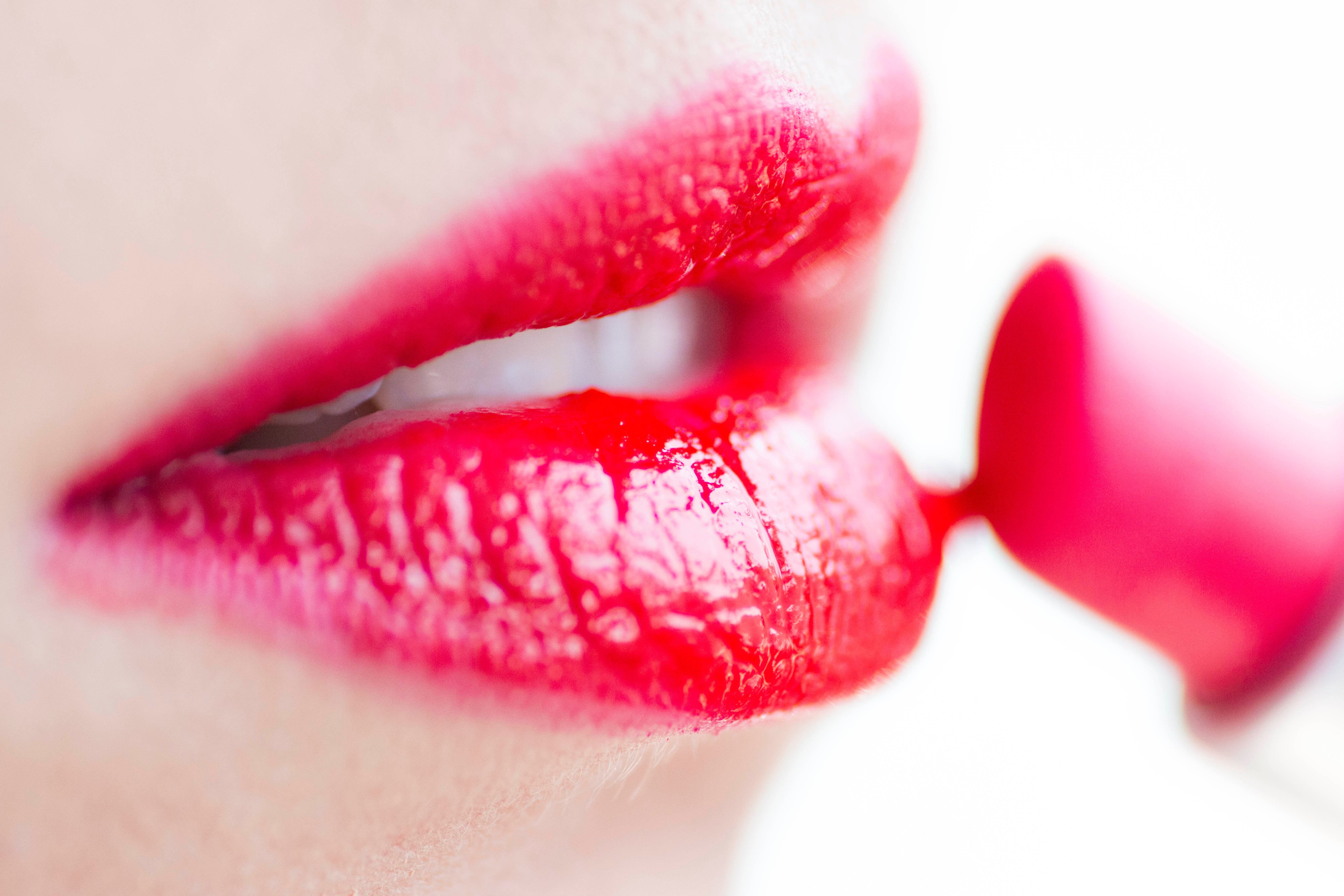 How to choose the perfect red lipstick